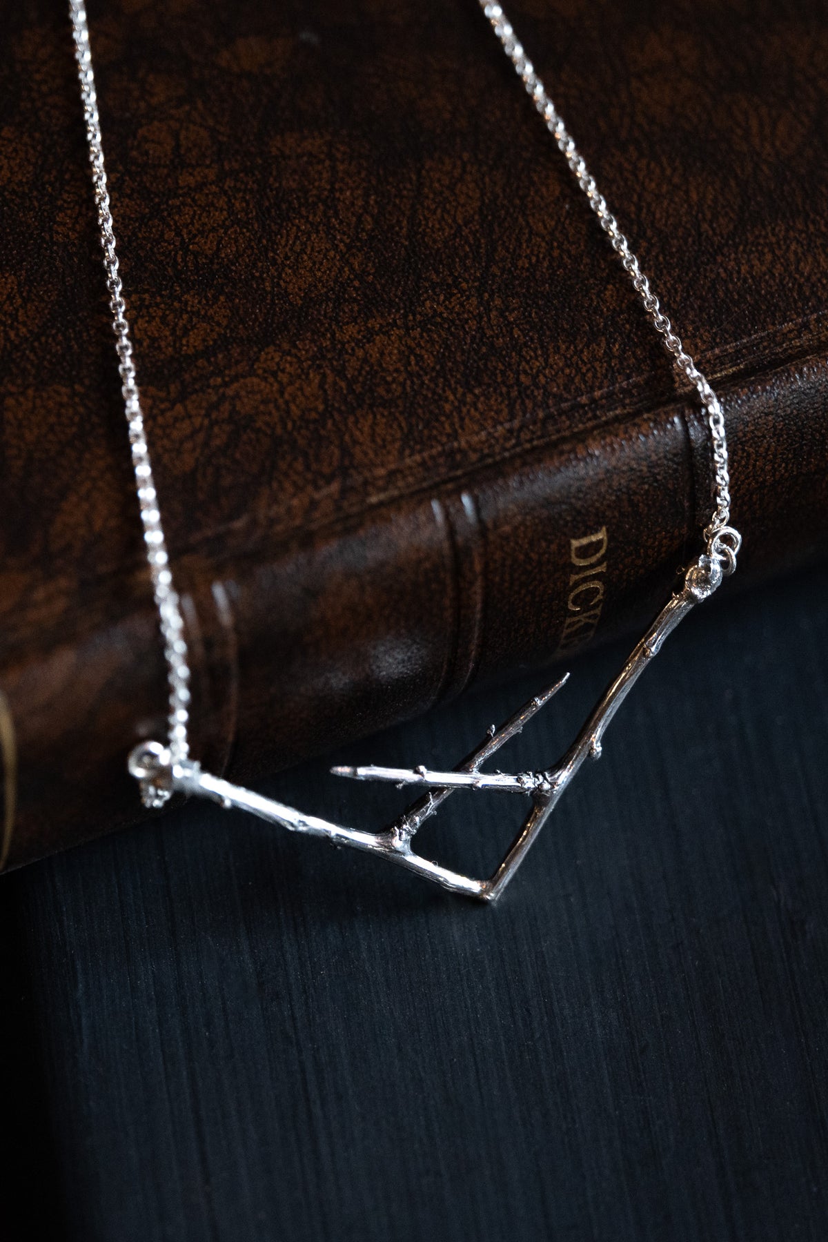 Cailleach Sterling Silver Blackthorn Necklet (Caillagh y Groamagh)