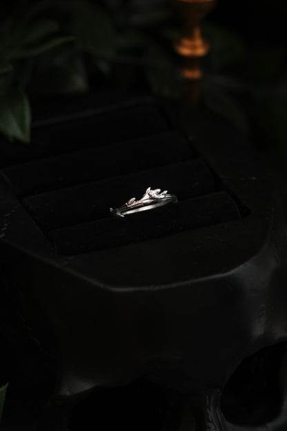 Sacred Clan Oak Twig Ring