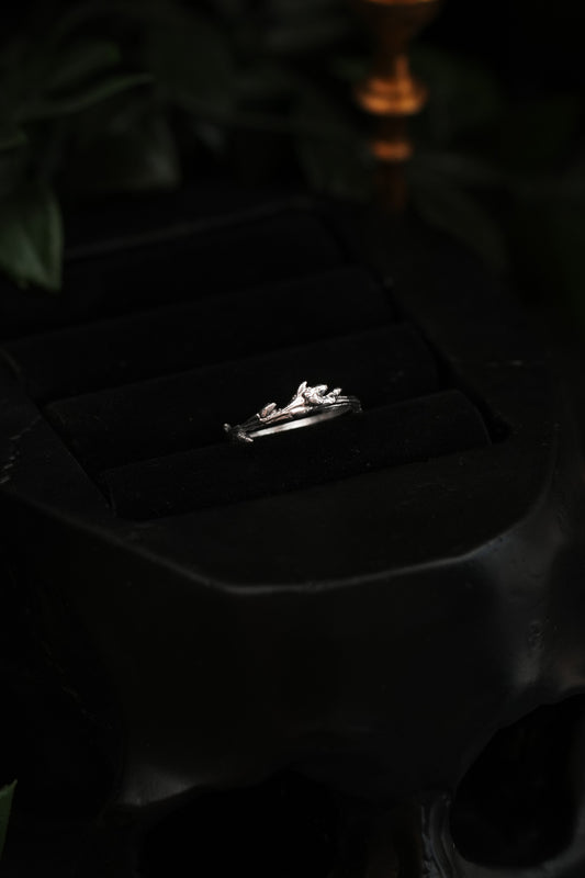 Sacred Clan Oak Twig Ring