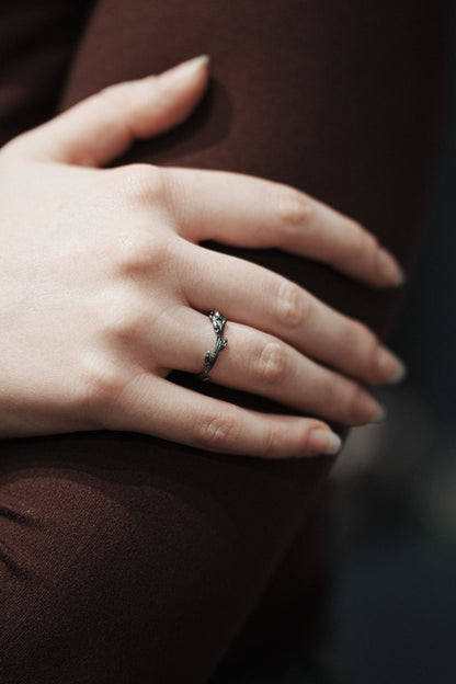 Sacred Clan Oak Twig Ring